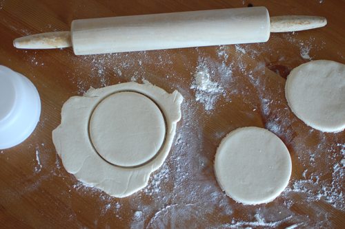 Cutting flour into circle shapes