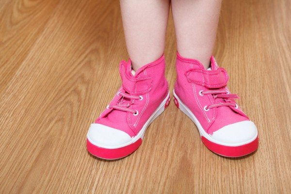 boys pink sneakers