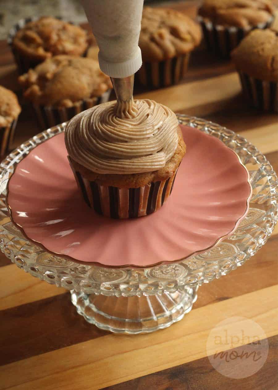 Spiced Apple Cupcakes with Cinnamon Cream Cheese Frosting by Brenda Ponnay for Alphamom.com