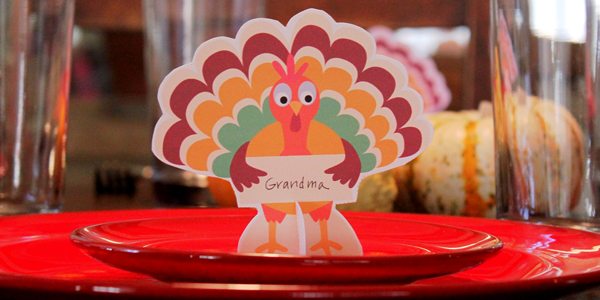 Turkey Place Cards for the Thanksgiving Table by Brenda Ponnay for Alphamom.com