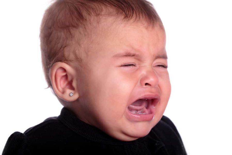 11 month old baby 2024 crying for no reason